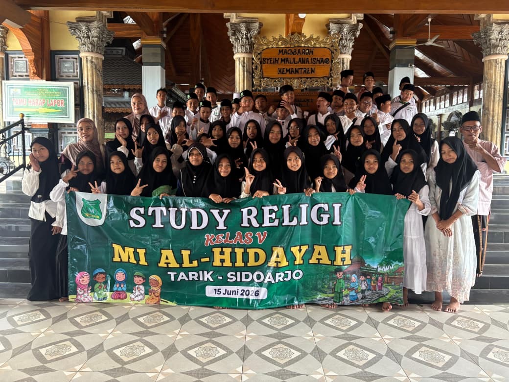 Siswa Kelas 5 MI Al-Hidayah Tarik Study Religi ke Surabaya, Lamongan, dan Tuban