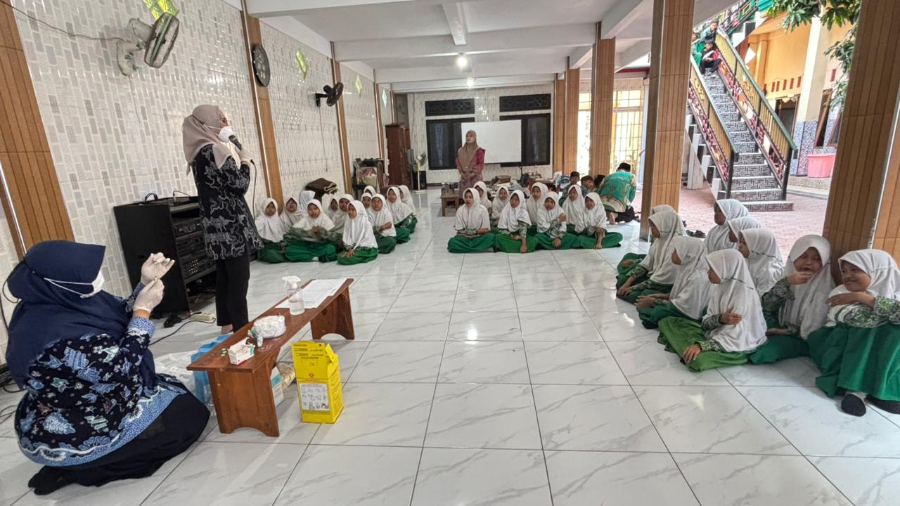 Imunisasi MR (Measles Rubella) dan HPV (Human Papillomavirus) untuk menjaga kesehatan Siswa-siswi